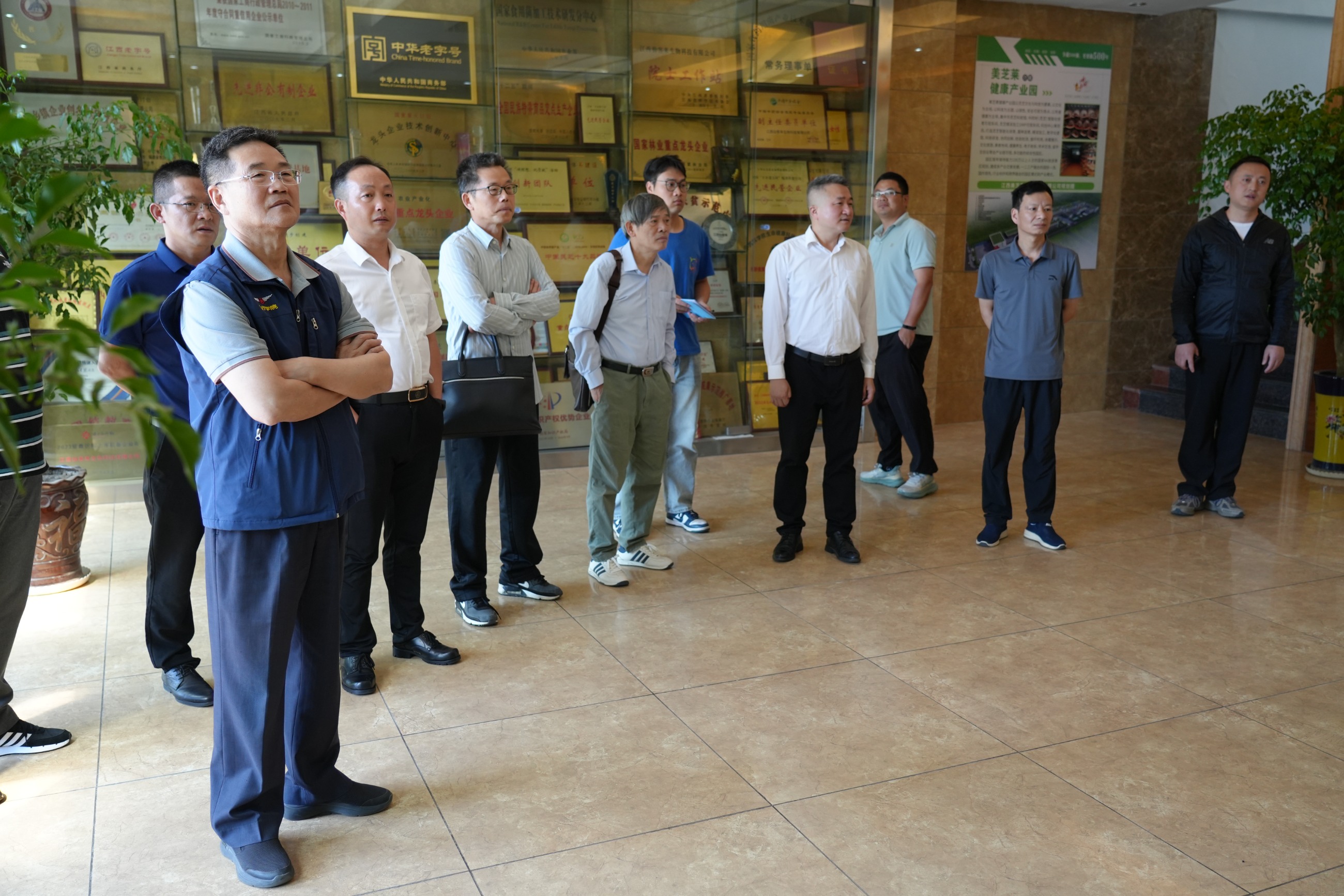 杭州亞運會官方靈芝產(chǎn)品供應(yīng)商|杭州亞運會官方供應(yīng)商|中國靈芝十大品牌|仙客來靈芝|仙客來靈芝破壁孢子粉|仙客來孢子油|仙客來靈芝飲片|仙客來破壁孢子粉|靈芝孢子油|孢子粉|靈芝破壁孢子粉|靈芝|中華老字號