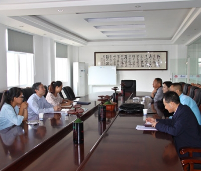 江西省政府決策咨詢委員會(huì)秘書處處長(zhǎng)李鵬飛一行蒞臨仙客來(lái)公司調(diào)研、考察科技創(chuàng)新