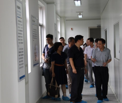 江西省衛(wèi)生廳副廳長(zhǎng)王金平蒞臨仙客來考察食品安全工作