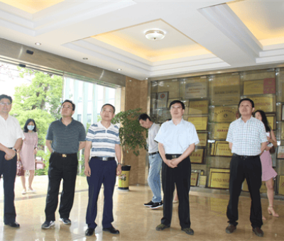 省發(fā)改委、省司法廳到仙客來公司調(diào)研“優(yōu)化營商環(huán)境”