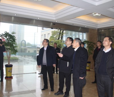江西省委統(tǒng)戰(zhàn)部副部長、省民宗局局長曹國慶蒞臨仙客來公司調(diào)研民族團結(jié)進步創(chuàng)建示范工作