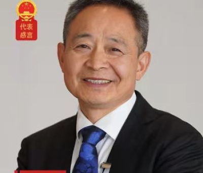 兩會(huì)花絮：省長(zhǎng)兩次夸贊“仙風(fēng)道骨”的民營(yíng)企業(yè)家人大代表