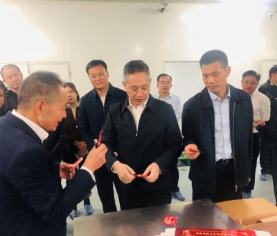 省政協(xié)副主席、黨組副書(shū)記、省級(jí)林長(zhǎng)陳俊卿蒞臨仙客來(lái)公司調(diào)研