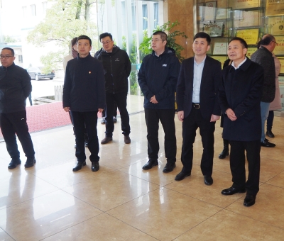 新華社中國經(jīng)濟信息社領(lǐng)導(dǎo)蒞臨仙客來公司調(diào)研